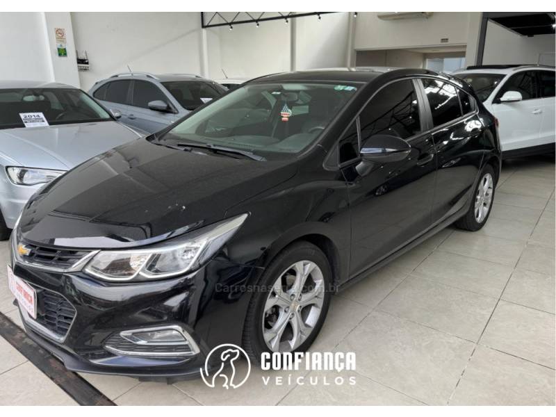 CHEVROLET - CRUZE - 2018/2019 - Preta - R$ 88.900,00