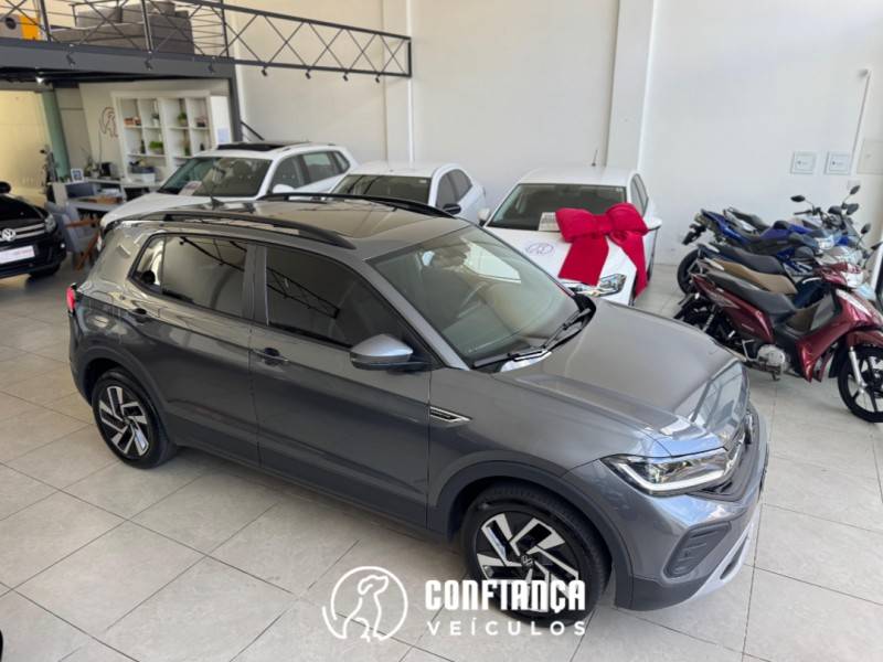 VOLKSWAGEN - T-CROSS - 2024/2025 - Cinza - R$ 149.900,00