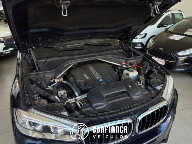 BMW - X5 - 2017/2018 - Azul - R$ 215.900,00