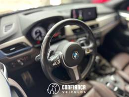 BMW - X1 - 2020/2021 - Preta - R$ 209.900,00