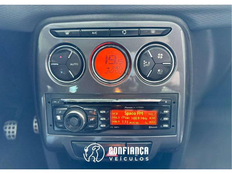 CITROËN - C3 - 2012/2013 - Prata - R$ 38.900,00