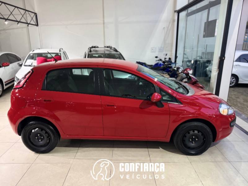 FIAT - PUNTO - 2014/2015 - Vermelha - R$ 45.500,00
