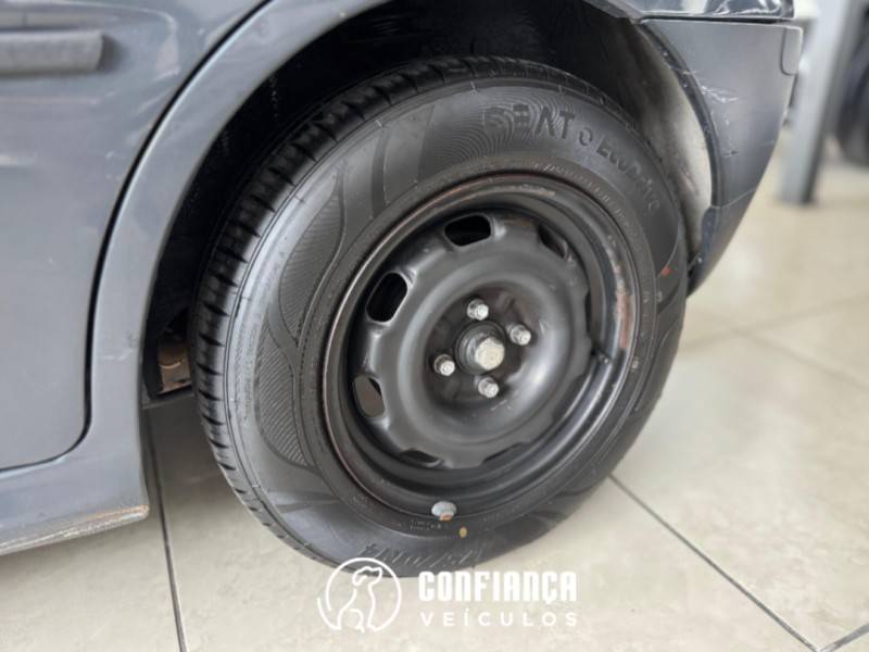 VOLKSWAGEN - GOL - 2006/2006 - Cinza - R$ 16.900,00