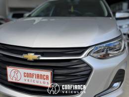 CHEVROLET - ONIX - 2022/2023 - Prata - R$ 87.900,00