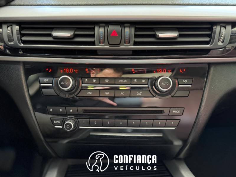 BMW - X5 - 2017/2018 - Azul - R$ 215.900,00