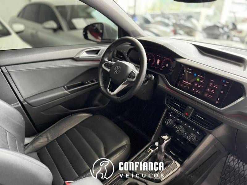 VOLKSWAGEN - TAOS - 2022/2022 - Branca - R$ 151.900,00