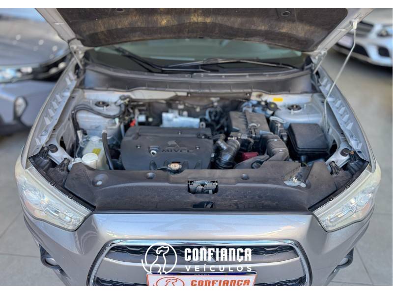 MITSUBISHI - ASX - 2013/2014 - Prata - R$ 73.900,00