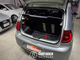 VOLKSWAGEN - FOX - 2010/2010 - Bege - R$ 37.900,00
