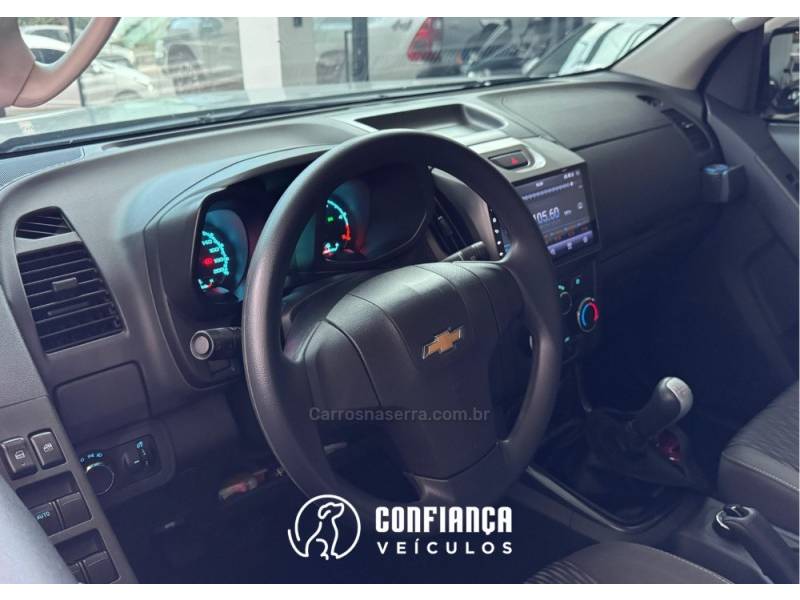 CHEVROLET - S10 - 2014/2015 - Branca - R$ 106.900,00