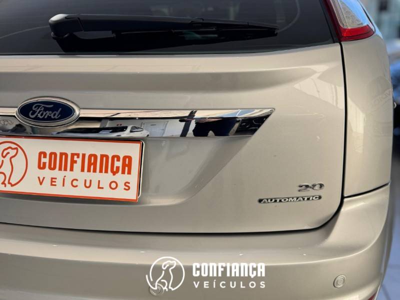 FORD - FOCUS - 2009/2009 - Prata - R$ 38.900,00
