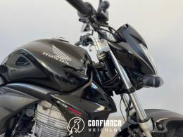 HONDA - CB 300R - 2013/2013 - Preta - R$ 14.500,00
