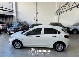 CHEVROLET - ONIX - 2020/2020 - Branca - R$ 65.900,00