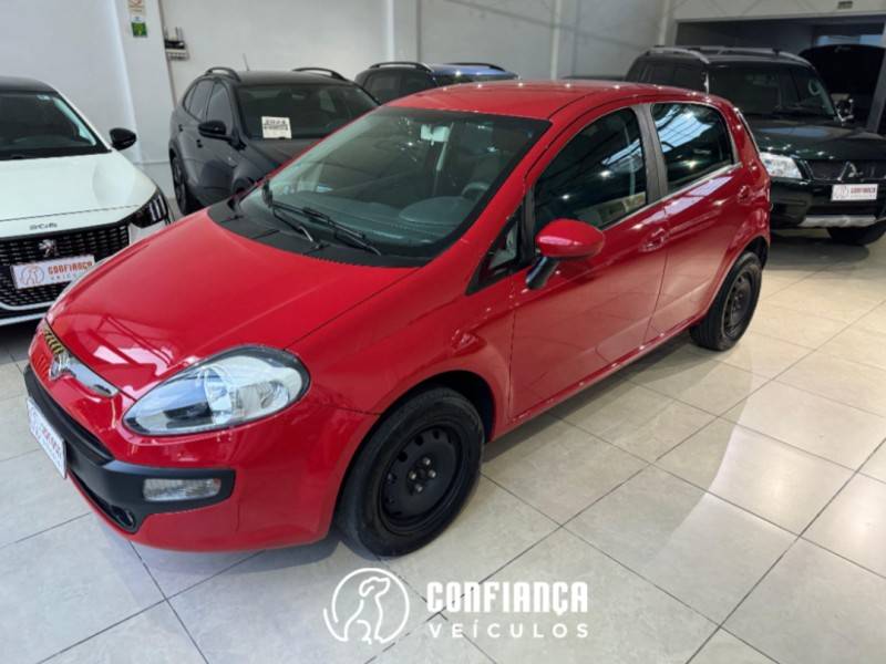 FIAT - PUNTO - 2014/2015 - Vermelha - R$ 44.900,00