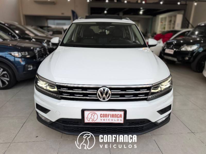 VOLKSWAGEN - TIGUAN - 2018/2019 - Branca - R$ 119.900,00