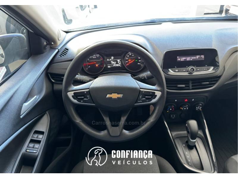 CHEVROLET - ONIX - 2020/2020 - Branca - R$ 65.900,00