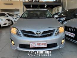 TOYOTA - COROLLA - 2013/2014 - Prata - R$ 74.900,00