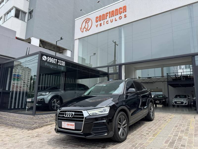 AUDI - Q3 - 2018/2018 - Preta - R$ 125.900,00