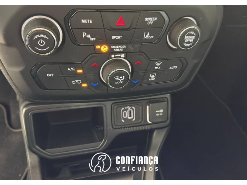 JEEP - RENEGADE - 2022/2022 - Cinza - R$ 107.900,00