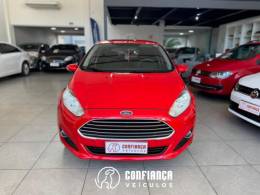 FORD - FIESTA - 2014/2015 - Vermelha - R$ 46.900,00