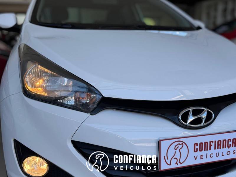HYUNDAI - HB20S - 2015/2015 - Branca - R$ 55.900,00