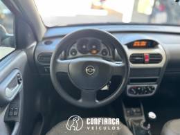 CHEVROLET - CORSA - 2008/2009 - Vermelha - R$ 29.900,00