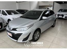 TOYOTA - YARIS - 2021/2022 - Preta - R$ 84.900,00