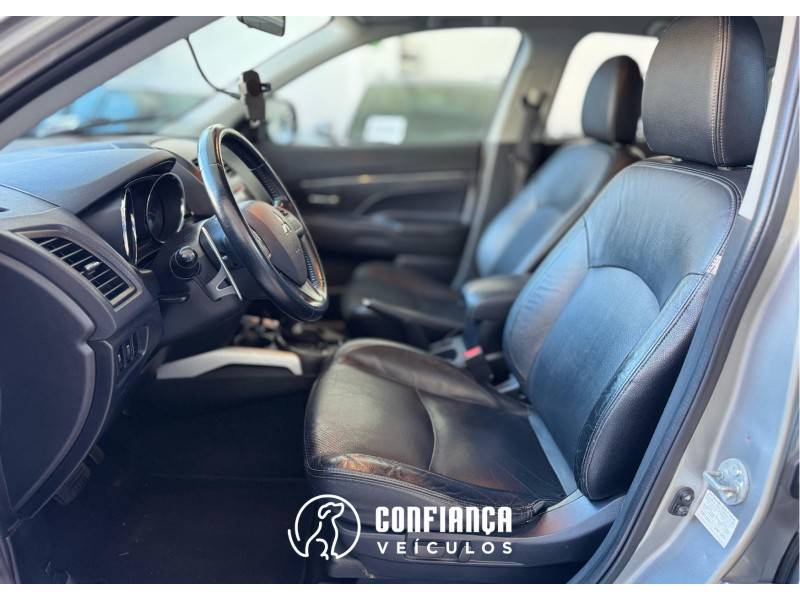 MITSUBISHI - ASX - 2013/2014 - Prata - R$ 73.900,00
