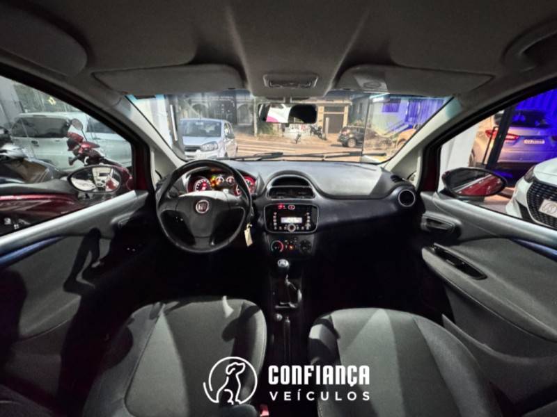 FIAT - PUNTO - 2014/2015 - Vermelha - R$ 44.900,00