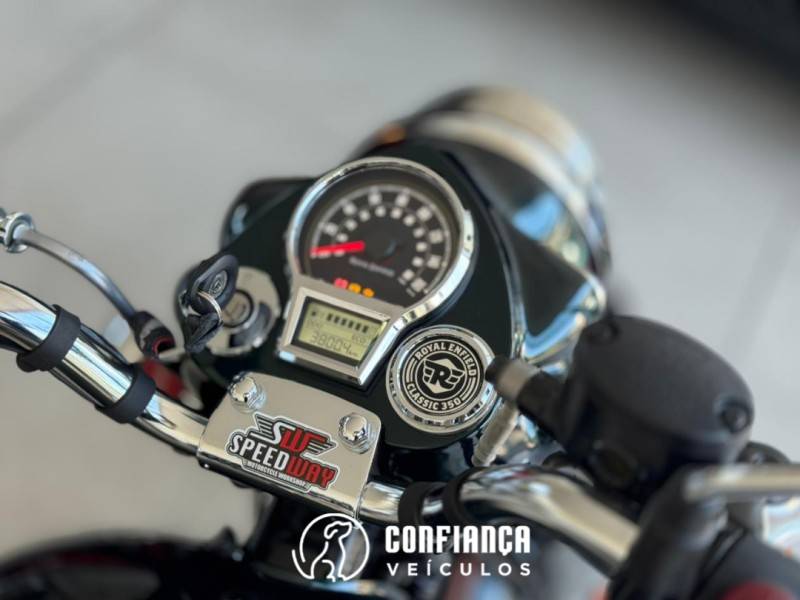 ROYAL ENFIELD - CLASSIC - 2023/2024 - Verde - R$ 23.790,00