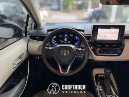 TOYOTA - COROLLA - 2020/2020 - Branca - R$ 132.900,00