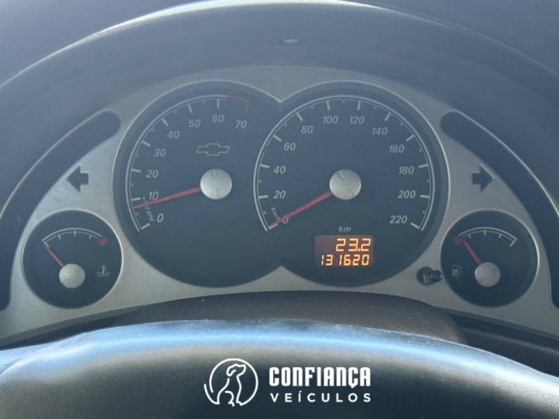 CHEVROLET - CORSA - 2008/2009 - Vermelha - R$ 29.900,00