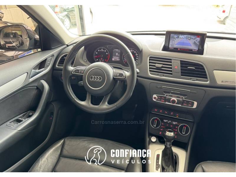 AUDI - Q3 - 2017/2018 - Preta - R$ 129.900,00