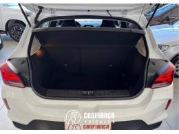 CHEVROLET - ONIX - 2020/2020 - Branca - R$ 65.900,00