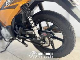 HONDA - BIZ 125 - 2011/2011 - Dourada - R$ 11.390,00