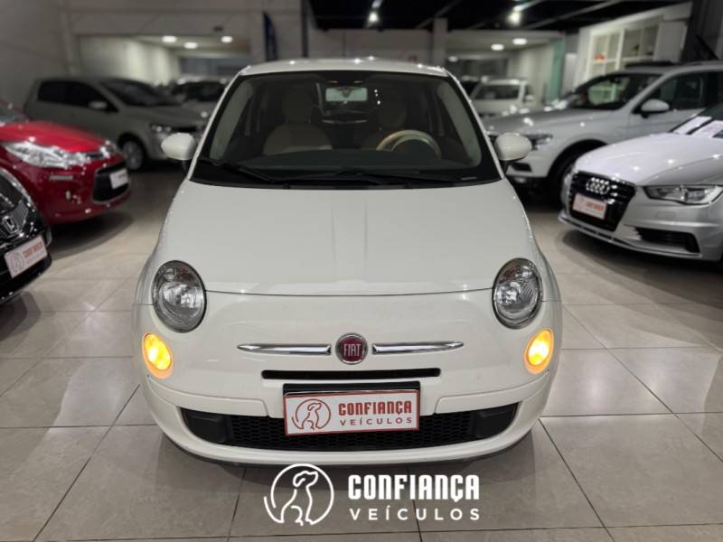 FIAT - 500 - 2012/2013 - Branca - R$ 46.900,00