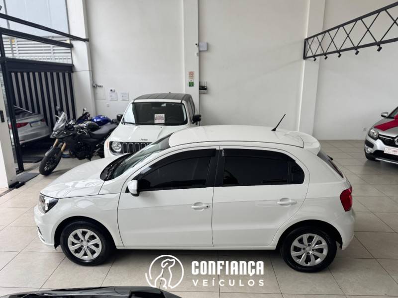 VOLKSWAGEN - GOL - 2020/2021 - Branca - R$ 49.900,00