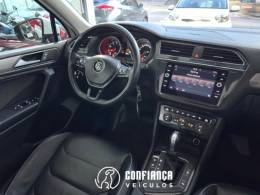 VOLKSWAGEN - TIGUAN - 2018/2019 - Branca - R$ 119.900,00
