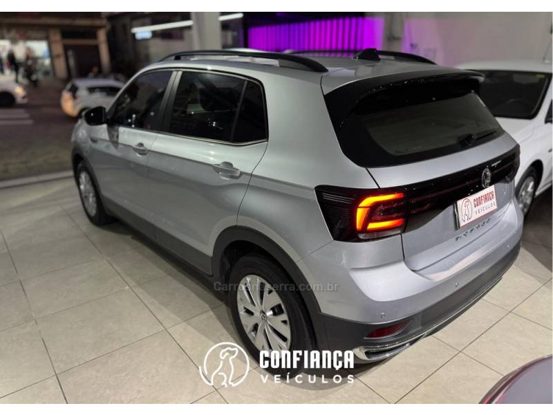 VOLKSWAGEN - T-CROSS - 2021/2021 - Prata - R$ 95.900,00