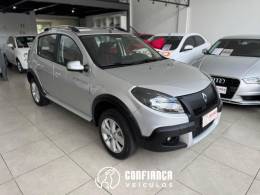 RENAULT - SANDERO - 2013/2014 - Prata - R$ 44.900,00