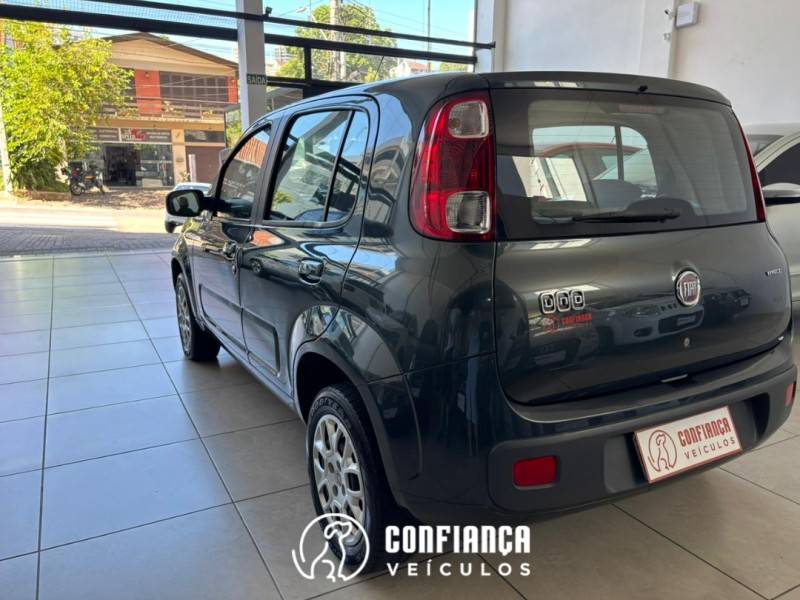 FIAT - UNO - 2012/2013 - Cinza - R$ 37.900,00