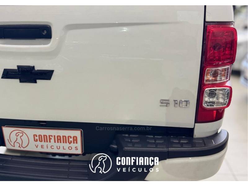 CHEVROLET - S10 - 2014/2015 - Branca - R$ 106.900,00