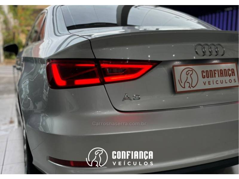 AUDI - A3 - 2014/2014 - Prata - R$ 74.900,00