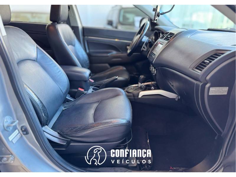 MITSUBISHI - ASX - 2013/2014 - Prata - R$ 73.900,00