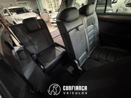 VOLKSWAGEN - TIGUAN - 2018/2019 - Branca - R$ 119.900,00