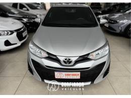 TOYOTA - YARIS - 2021/2022 - Preta - R$ 84.900,00