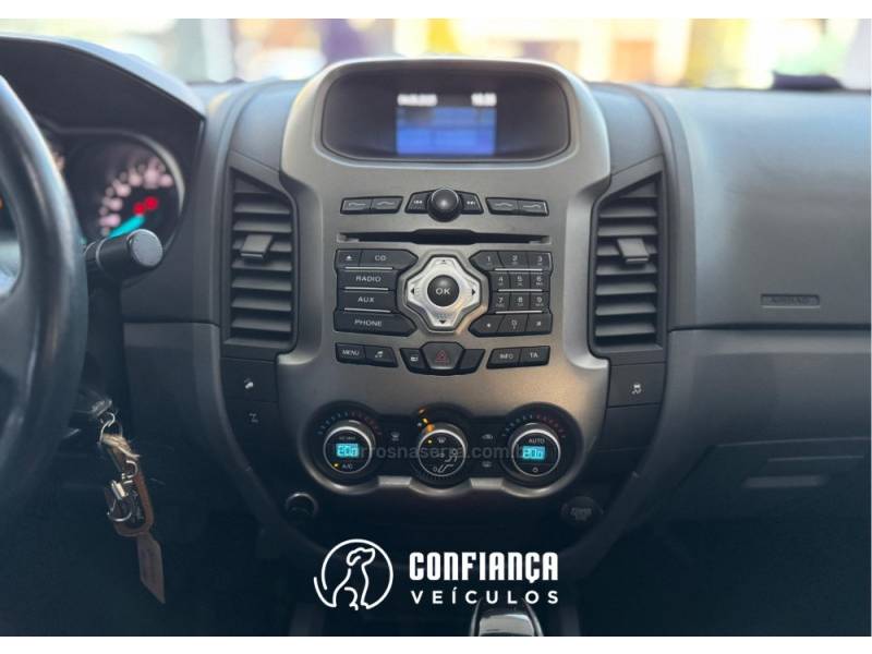 FORD - RANGER - 2012/2013 - Branca - R$ 99.900,00