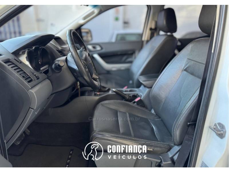 FORD - RANGER - 2012/2013 - Branca - R$ 99.900,00