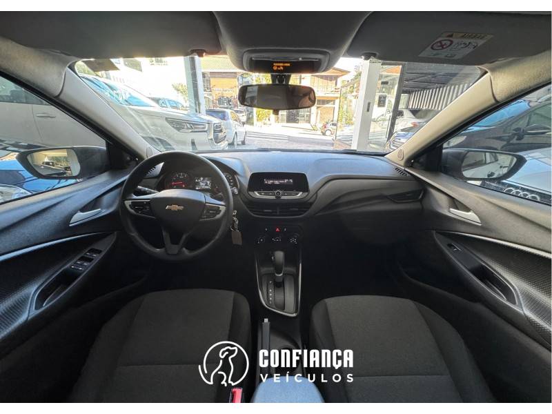 CHEVROLET - ONIX - 2020/2020 - Branca - R$ 65.900,00