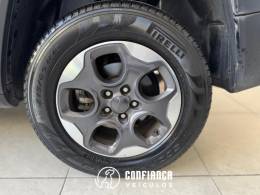 JEEP - RENEGADE - 2015/2016 - Branca - R$ 79.900,00