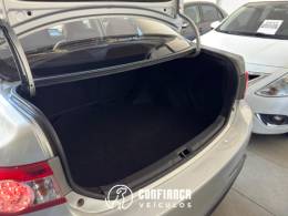 TOYOTA - COROLLA - 2013/2014 - Prata - R$ 74.900,00